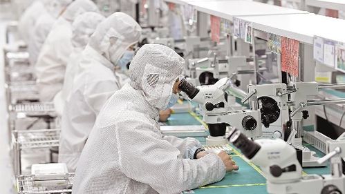 光迅科技 3000員工春節奮戰生產研發一線